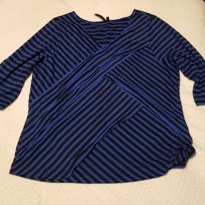 3/4 Slv Blue and black striped top